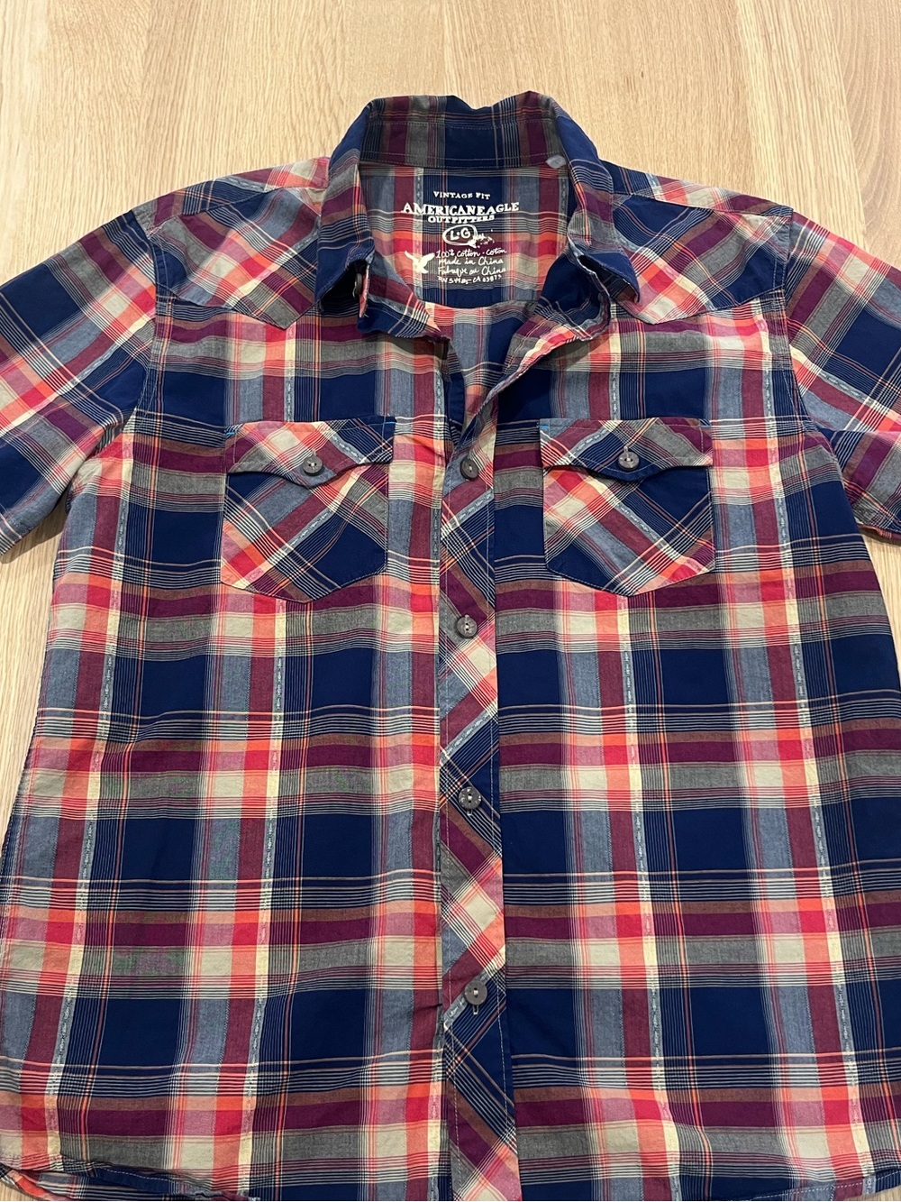 American Eagle
Navy and Red Plaid Short-Sleeve Men's Shirt - Picture 7 of 7